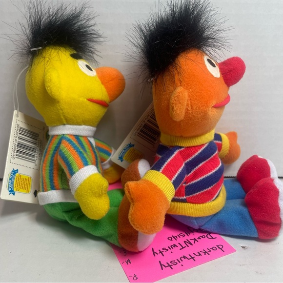 MINT BNWT SESAME STREET BEANS BERT AND ERNIE - Picture 4 of 14